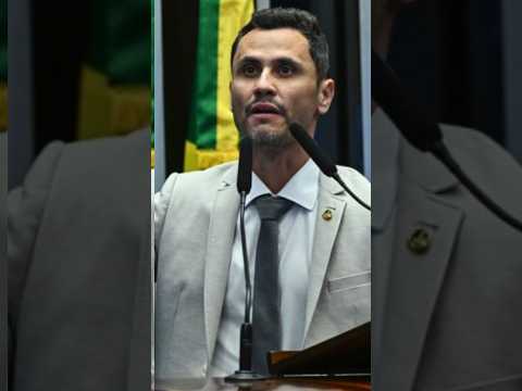 CLEITINHO VOLTA ATRÁS E IMPLORA PARA SER CANDIDATO EM MINAS